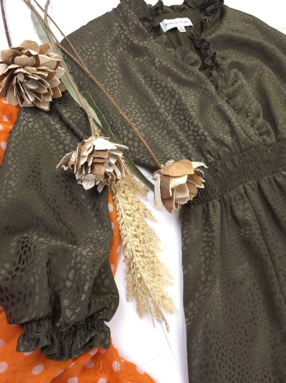 Emma & Michelle Olive Green Ruffled Waist Smocked Dress Sz PS - Picture 4 of 13
